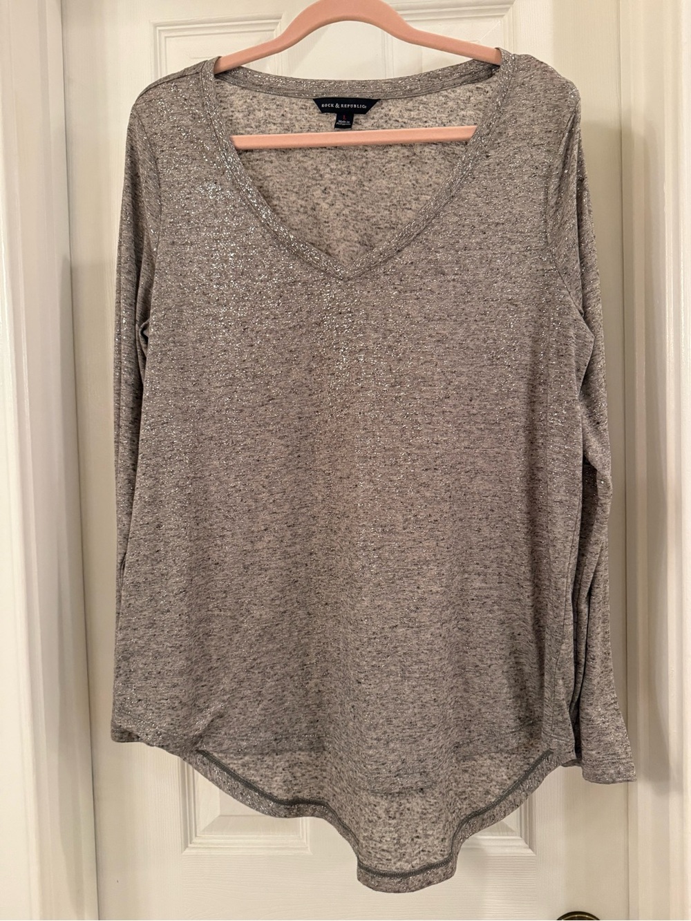 Rock & Republic Y2K Metallic Shimmer V-Neck Tunic Top Gray Large